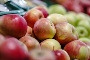 Средняя стоимость 1 килограмма яблок в июне составила 136 рублей против 105 рублей за аналогичный период прошлого года.