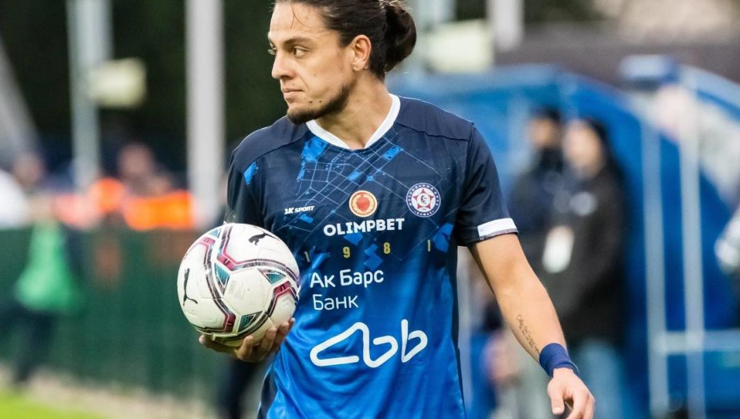 Челнинская сказка продолжается. Команда Ахметзянова взяла важнейшие три очка.