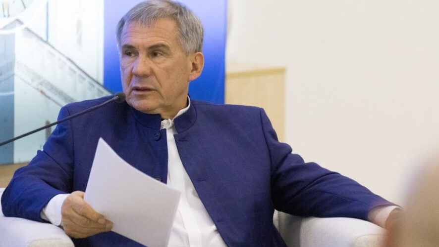 Лидер республики&nbsp;рекомендовал ввести масочный режим на предприятиях региона