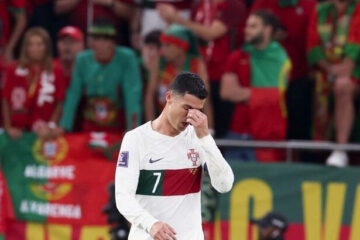 Португалия сенсационно проиграла Марокко в четвертьфинале.