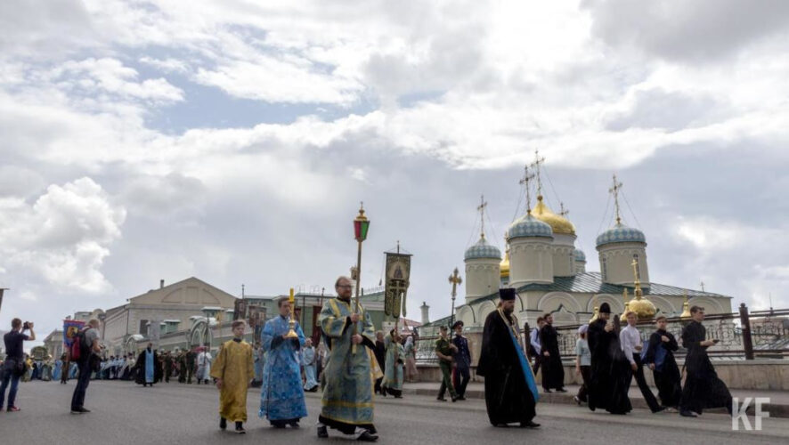 Из-за крестного хода в центре Казани будет частично перекрыто движение транспорта.