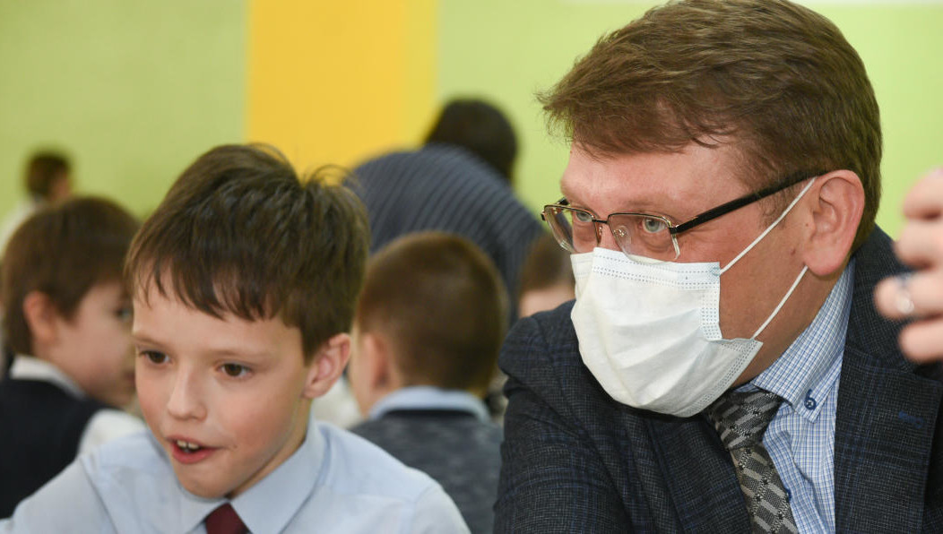 Проверку организовали после массовых жалоб на столовскую еду.