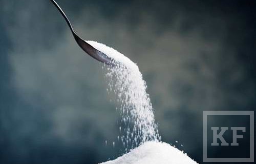 который обяжет производителей пищевых продуктов указывать количество добавленного сахара на упаковке. Об этом телеканалу RT
