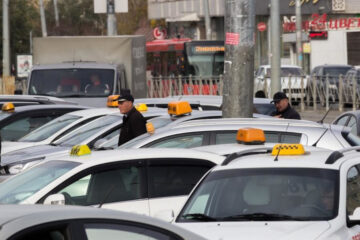 С сентября в стране изменятся правила для агрегаторов такси