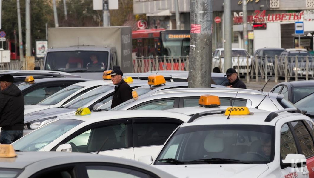 С сентября в стране изменятся правила для агрегаторов такси