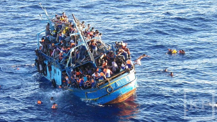 Тела 11 человек обнаружили моряки ВМФ Италии в Средиземном море моряки ВМФ Италии