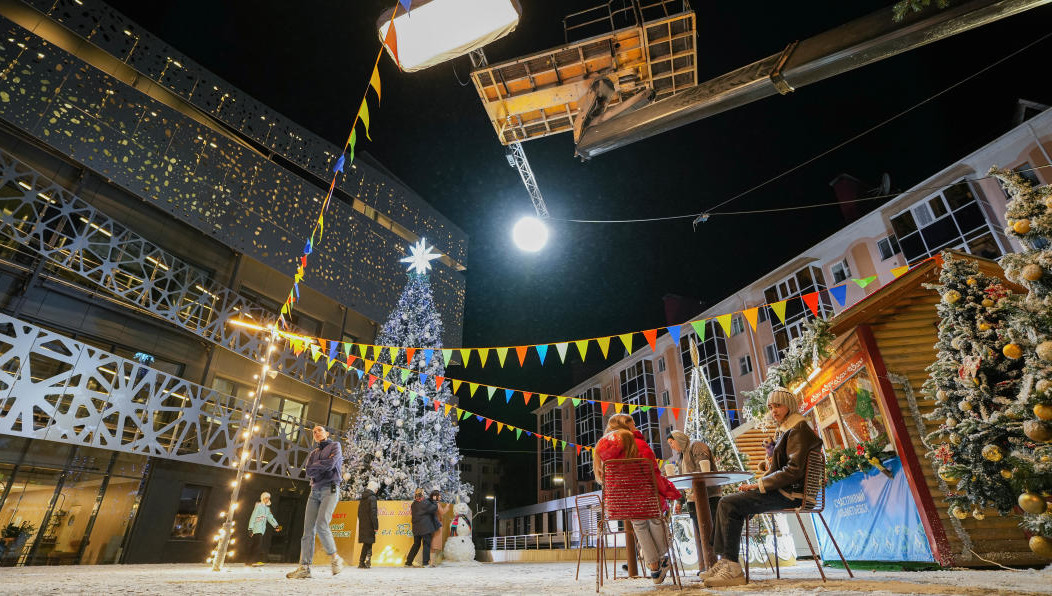 В нефтеграде прошли съемки популярного новогоднего фильма. Рассказываем