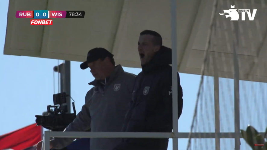 Функции спортивного директора исполняет Дмитрий Самаренкин.