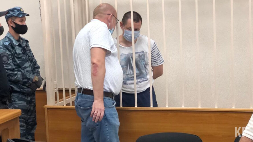 Полковник Алексей Ершов и подполковник Ильназ Ситдиков обвиняются в нескольких эпизодах получения и вымогательства крупных взяток.