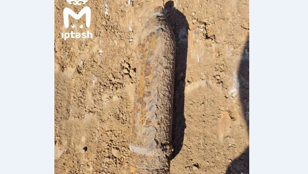 Мужчины вызвали спецслужбы.