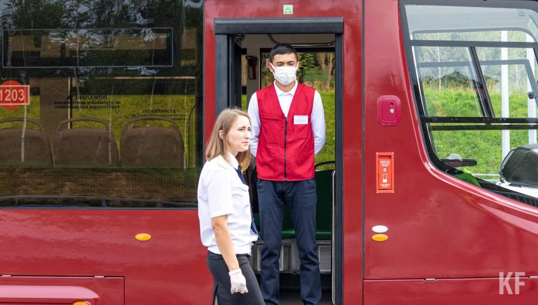 «КАМАЗ» повредил контактную сеть.