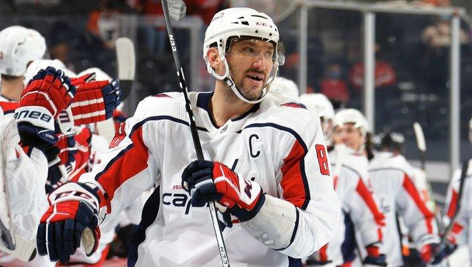 Российский хоккеист оформил дубль в матче с &laquo;Рейнджерс&raquo;.