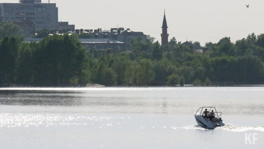 Потерпевший через Интернет хотел купить лодочный мотор.