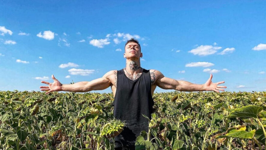 Представители артиста намекнули