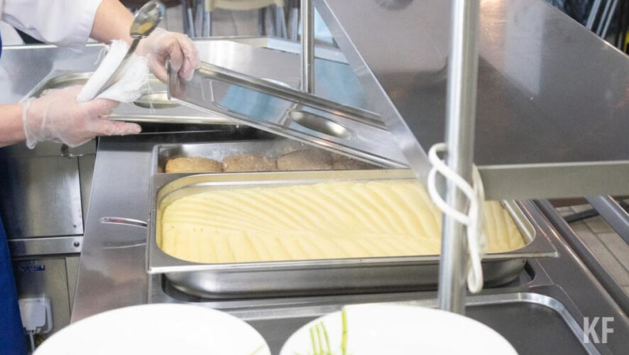 В пищеблоках армейцы смогут работать поварами или подсобниками.