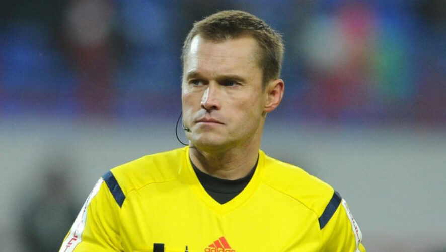 Владислав Безбородов не самый счастливый судья для казанской команды.