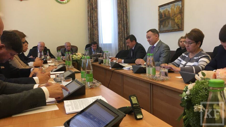 Сегодня на заседании комитета Госсовета Татарстана по законности и правопорядку рассматриваются параметры бюджета на 2019 год и на плановый период 2020 и 2021 годов.