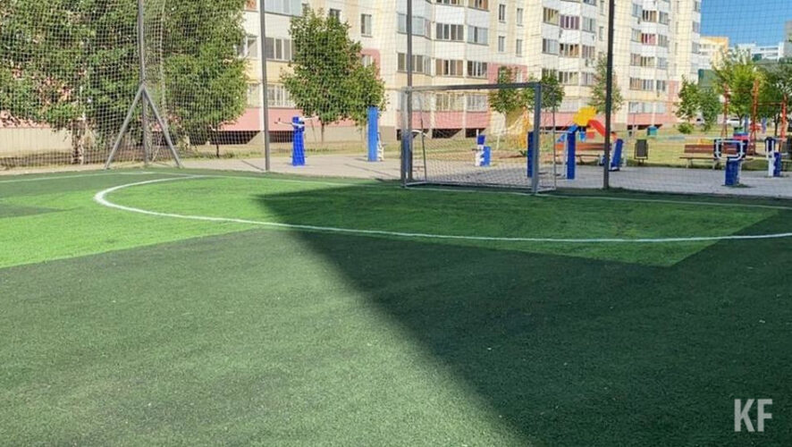 Горожане недовольны состоянием спортплощадок.