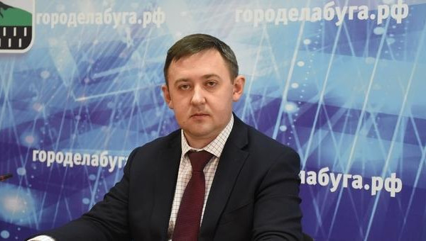 Исполнять обязанности руководителя будет Руслан Мусаев.