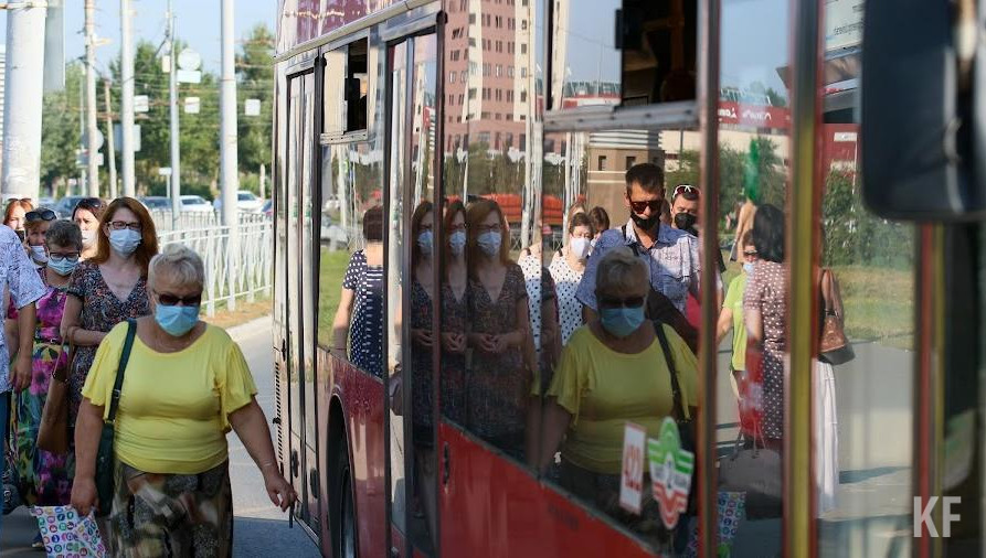 Он курсирует от ДК имени Ленина до Дальних садов.