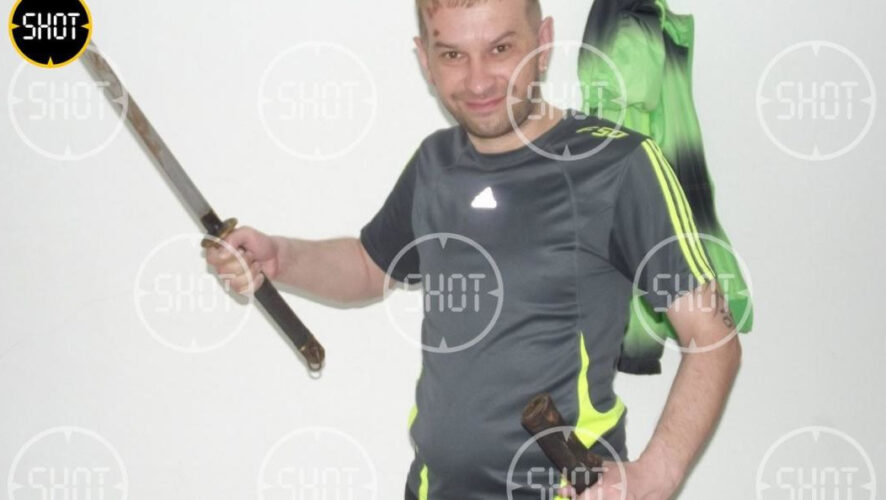 Пострадавшего доставили в больницу с пневмотораксом и проникающим ножевым ранением.