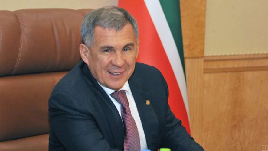 Больше часа президент Татарстана отвечал на вопросы женщин-журналистов в преддверии 8 Марта