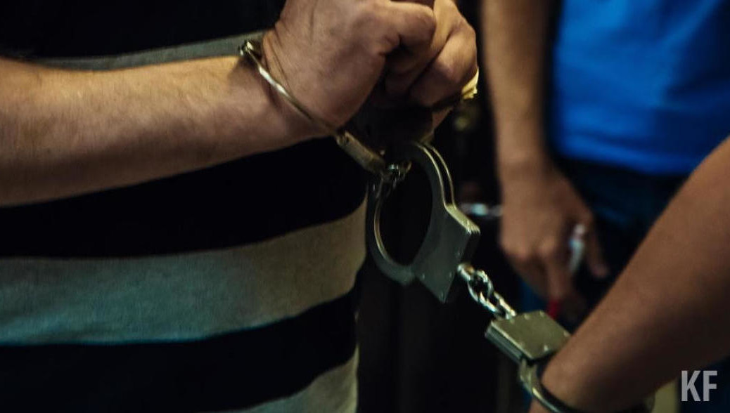 Мужчина обвиняется в краже сумки с 12 тысячами рублей.