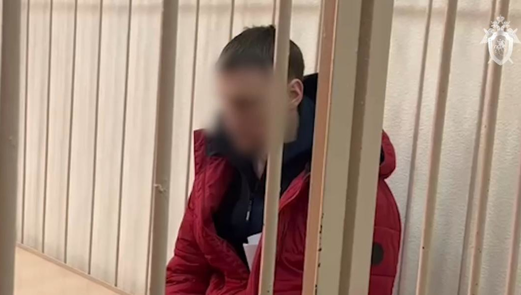 Представляясь сотрудниками несуществующей компании