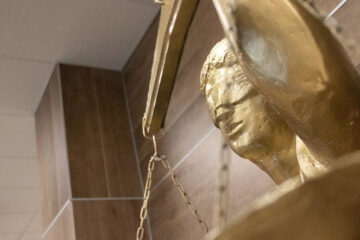 На активы предприятия наложили арест.