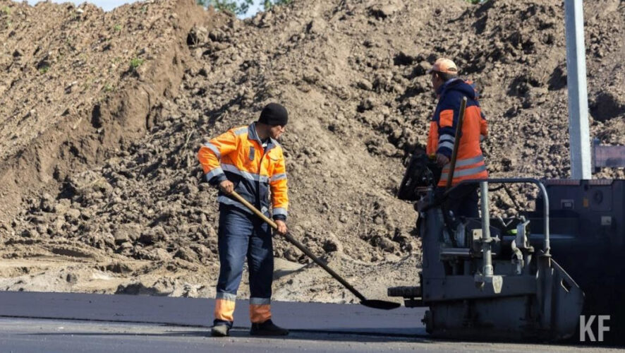 В первую очередь отремонтируют улицы с наибольшей интенсивностью движения и по которым ездит общественный транспорт.