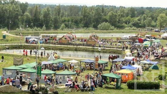 С 31 июля по 2 августа в Елабуге пройдет Спасская ярмарка. В первый день ярмарки концертную программу на Шишкинских прудах в 11:00 откроют