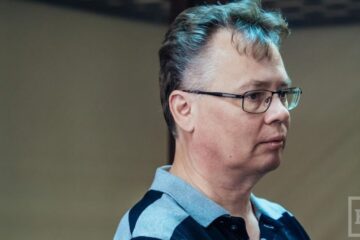 Вахитовский районный суд Казани оставил под арестом бывшего ректора КНИТУ-КХТИ Германа Дьяконова до 27 января 2018 года.