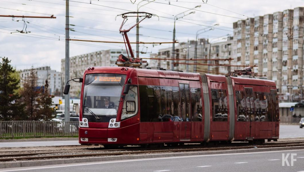 Изменения связаны с устройством надземного пешеходного перехода по улицам Проспект Победы и Закиева.