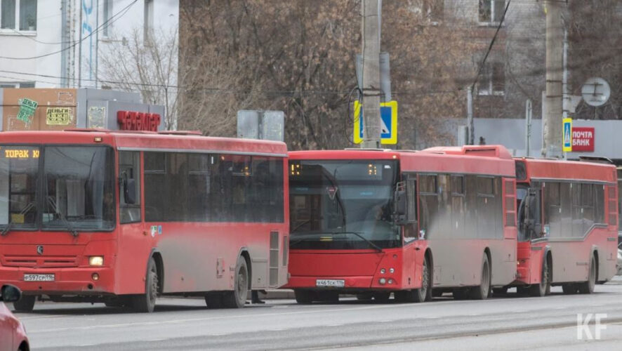 Исполком рассматривает несколько вариантов по организации перевозок по городу автобусами большой вместимости.