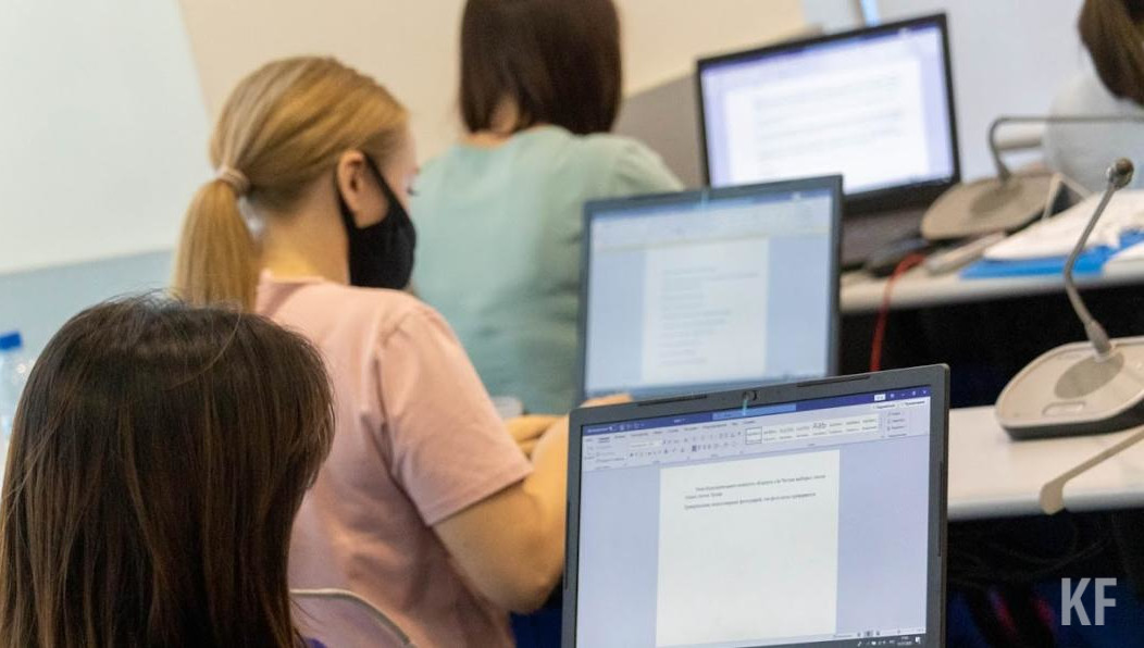 Следующие длинные выходные будут только в мае.