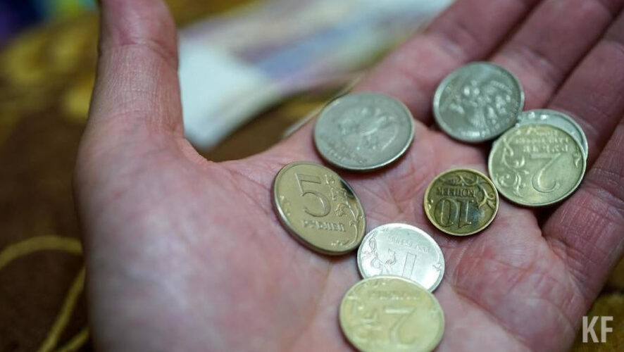 Только одна из жительниц Казани &laquo;подарила&raquo; аферистам 10 миллионов рублей.