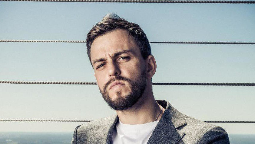 Женщина подчеркнула