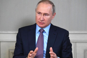 Президент России призвал чиновников довести процесс до конца.