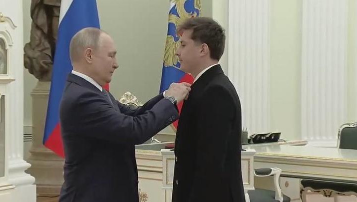 Заббаров получил премию за вклад в развитие отечественного театрального искусства.