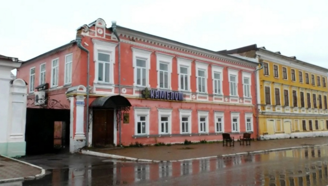 Доверчивый работяга Сергей Бажин стал героем выпуска программы на «Первом канале».