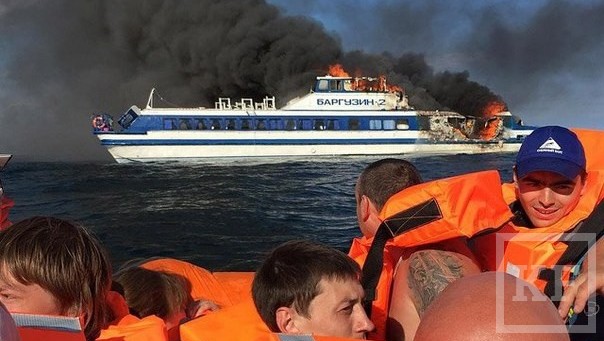 120 человек эвакуированы после возгорания пассажирского тепллохода в Иркутской области