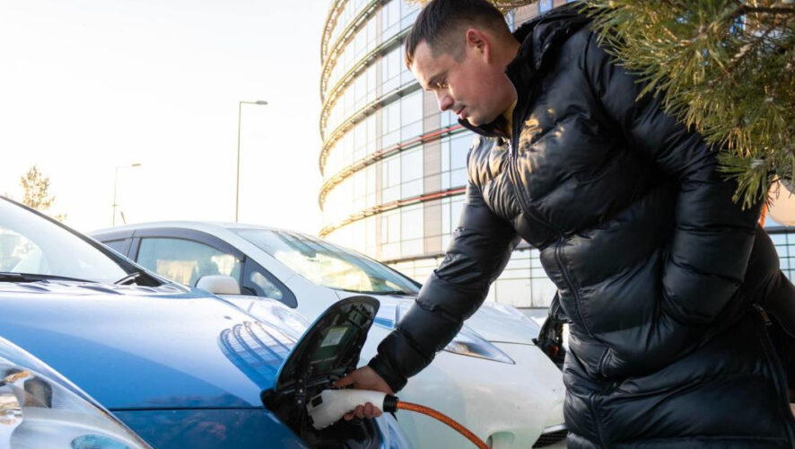 Задачи сферы электротранспорта обсудили в Казани в рамках форума ТЭФ. Зарядных станций пока мало