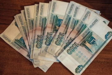 За полгода размер идеальной зарплаты вырос на пять тысяч рублей.