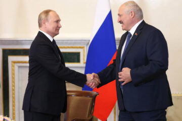 Президент России заявил о необходимости объединить усилия Москвы и Минска для помощи партнерам в получении нужного количества удобрений.