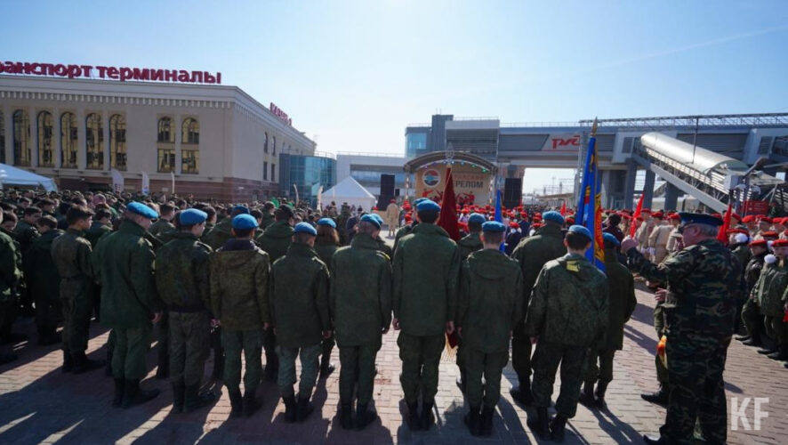 Для бойцов волонтеры собрали необходимые вещи.