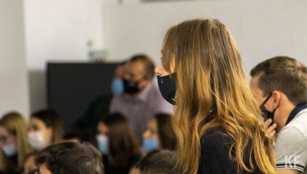 Для учащихся также организуют конкурс социальных проектов на АИС «Молодежь России».