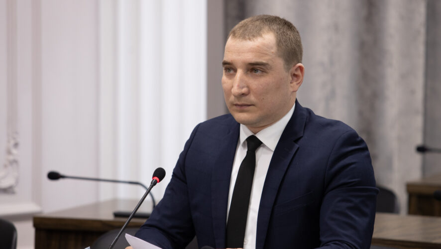 Ильсур Метшин: У квалифицированных рабочих  зарплата подчас выше