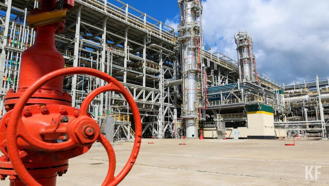 Оперативно заменить российскую нефть на европейском рынке нереально.