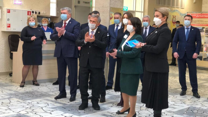 Президент Татарстана находится в автограде с рабочим визитом.