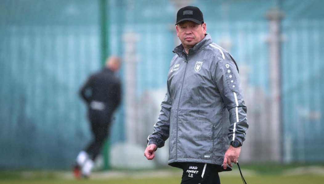 Главный тренер «Рубина» прокомментировал поражение своей команды.